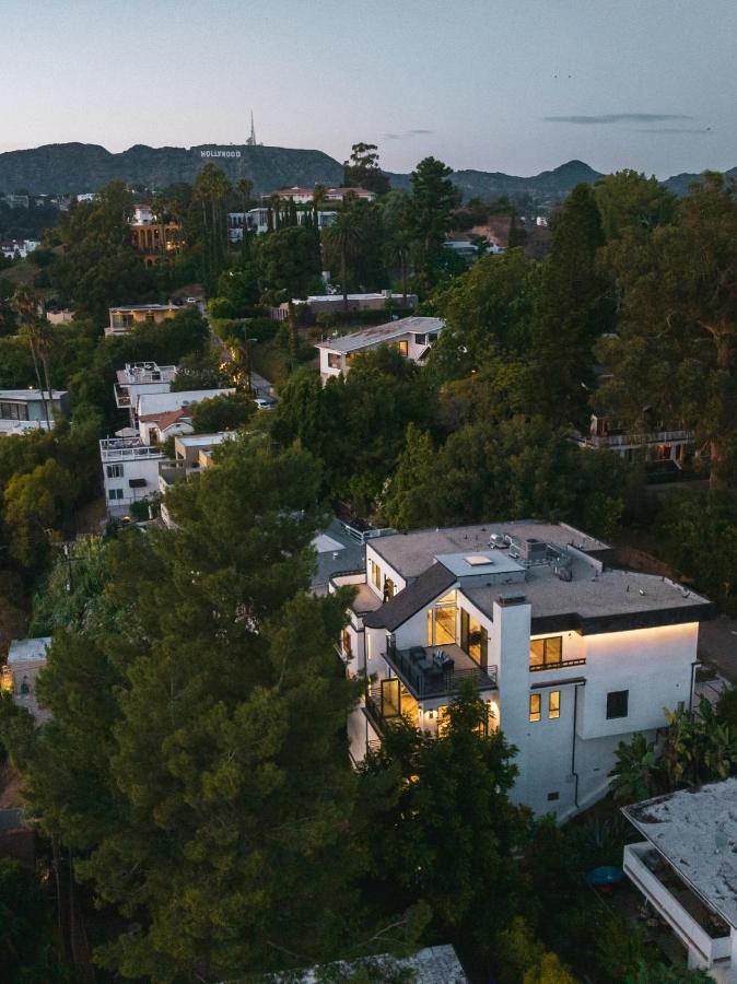 Casa de férias Brand New Luxurious Hollywood Estate 4 Bedroom , 7 Bathrooms 3 Parking Spaces With 360 Views Of La *